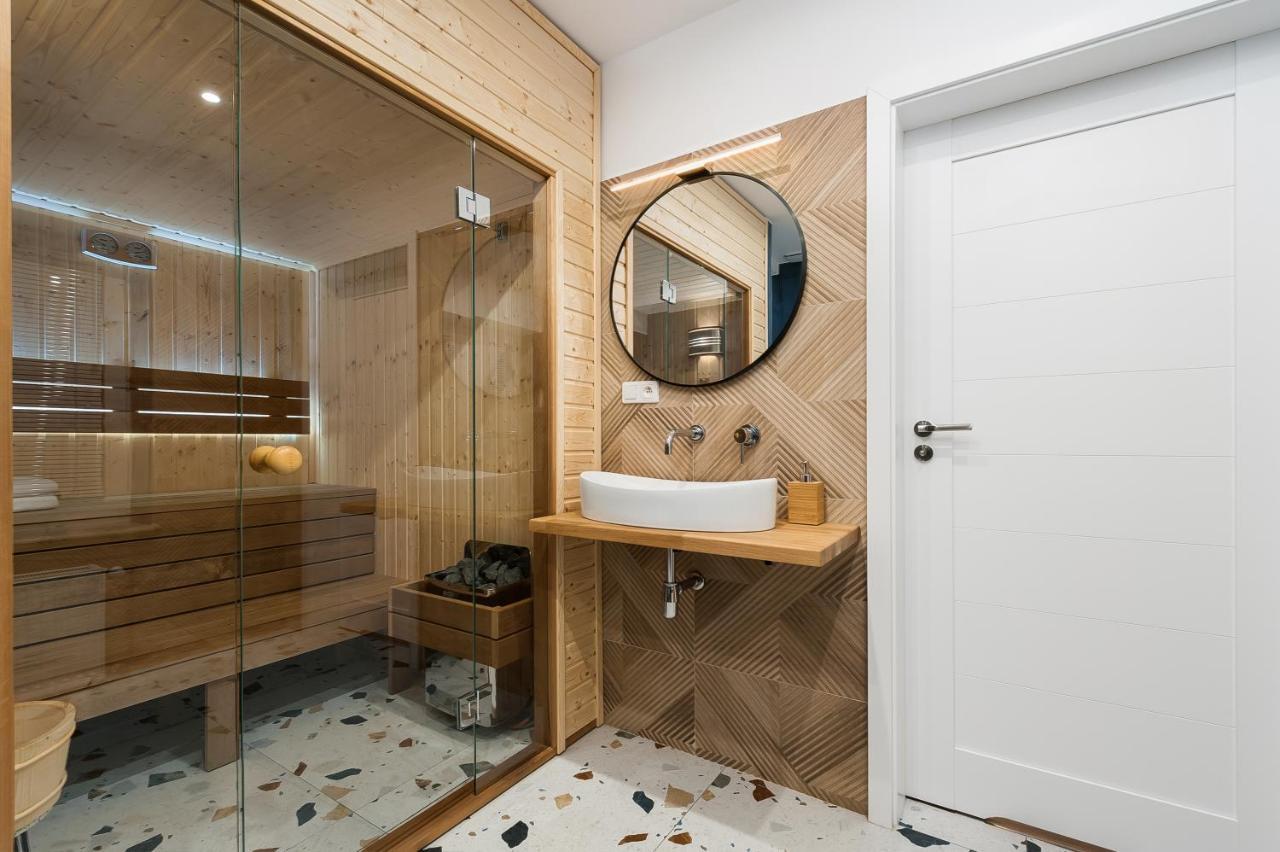 Luxury Spa Apartment Old Town Krakow Ngoại thất bức ảnh
